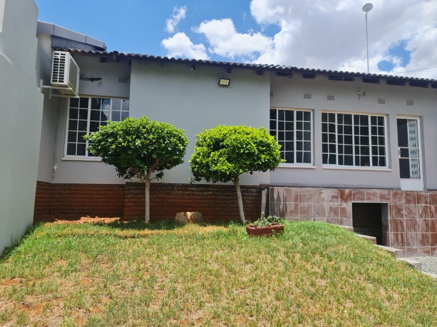 4 Bedroom Property for Sale in Protea Park North West